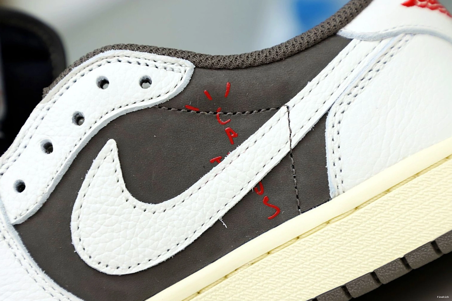 TRAVIS REVERSE LOW OG AIR MOCHA X SCOTT 1 JORDAN 0228